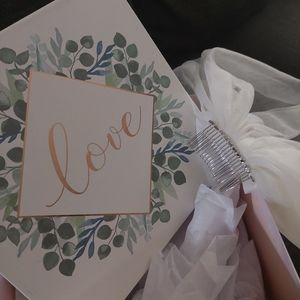 Veil, short 3 layers organza tuell xcellent 👌  quality w heavy duty metal comb